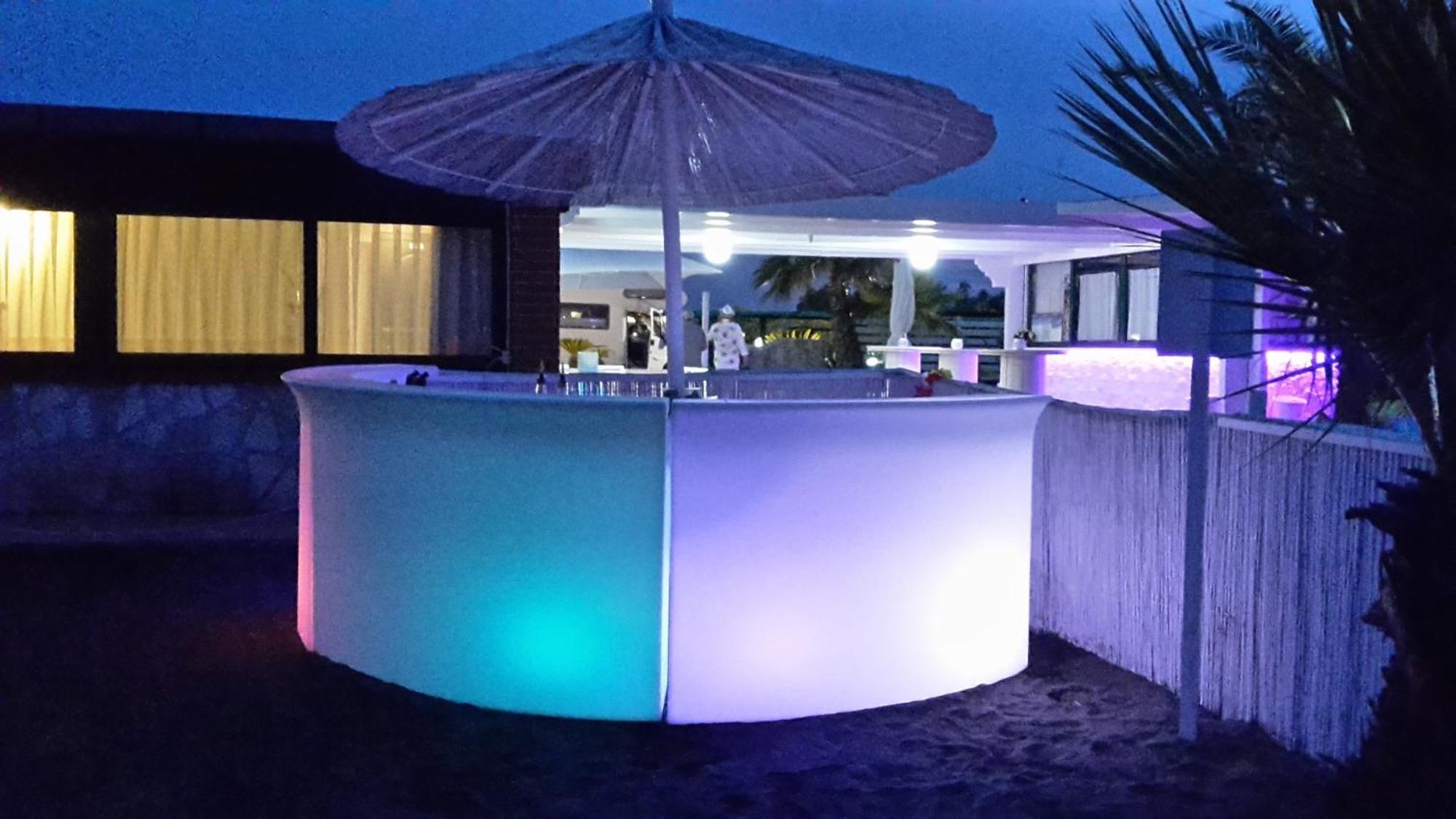 Baywatch Hotel Margherita Di Savoia Exterior foto